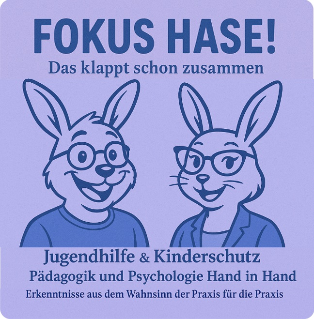 Fokus Hase – Illustration von zwei Hasenfiguren mit Brillen; Claim: Das klappt schon zusammen.